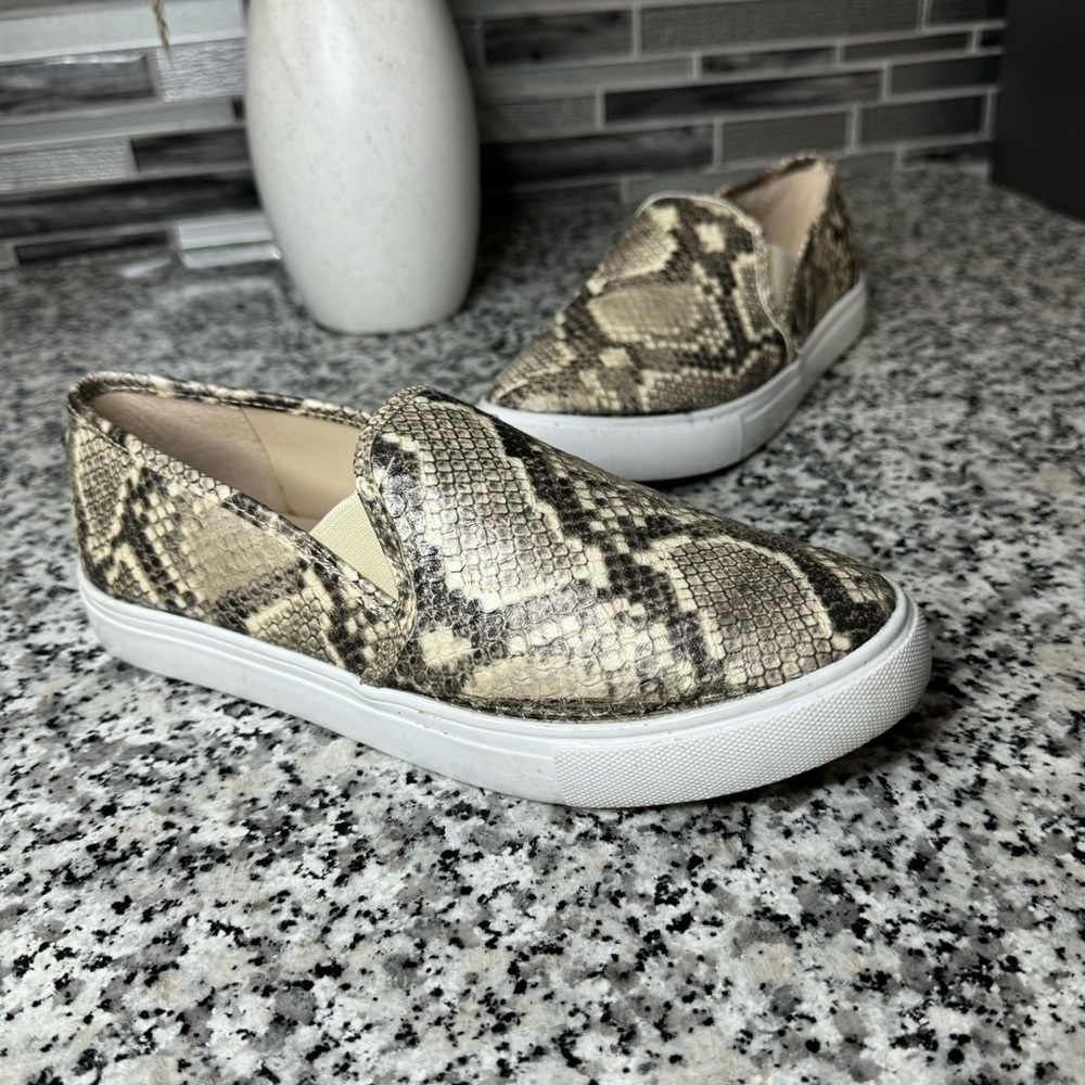 Steve Madden | Symba Reptile Print Platform Sneakers Size 7